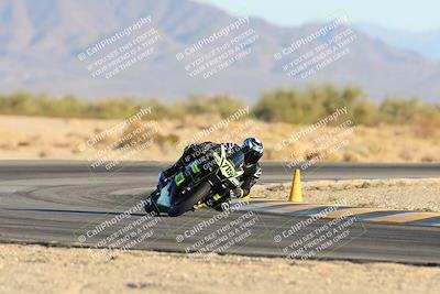 media/Jan-11-2025-CVMA (Sat) [[ddeb3f563a]]/Race 13-Amateur Supersport Open/